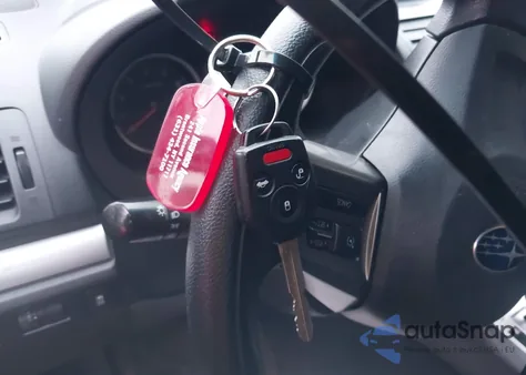 2014 Subaru Xv Crosstrek 2.0I Premium z USA, uszkodzony, nr VIN JF2GPACC7E8335949